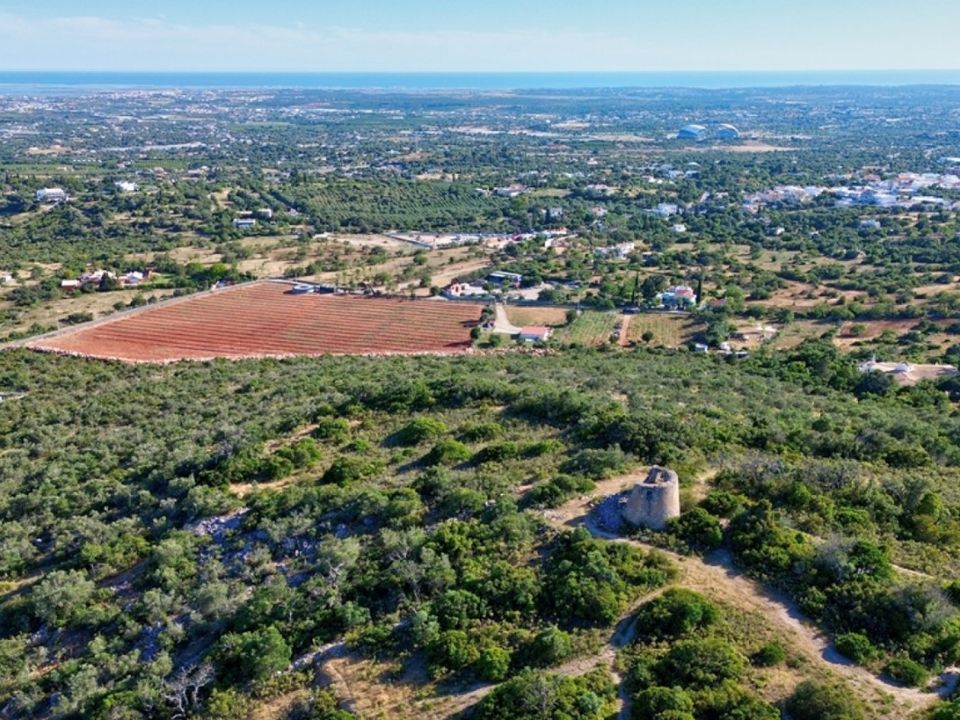 Helårsgrund i Faro, Faro - foto 1