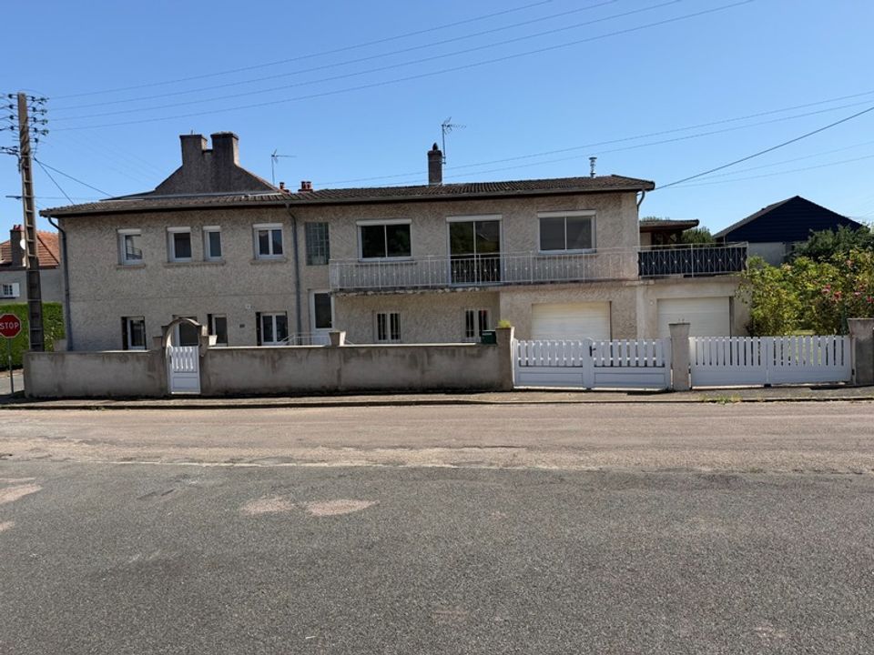 Villa i Montceau-les-Mines, Saone-et-Loire - foto 1