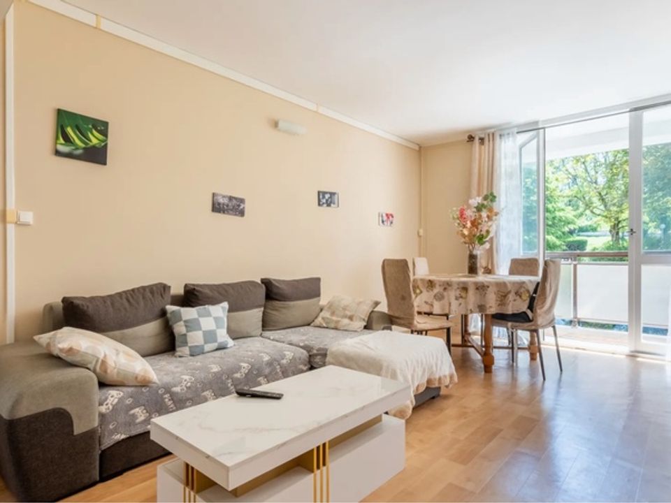 Lejlighed i Clichy-sous-Bois, Seine-Saint-Denis - foto 1