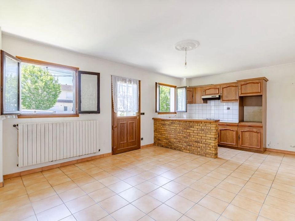 Villa i Clichy-sous-Bois, Seine-Saint-Denis - foto 2