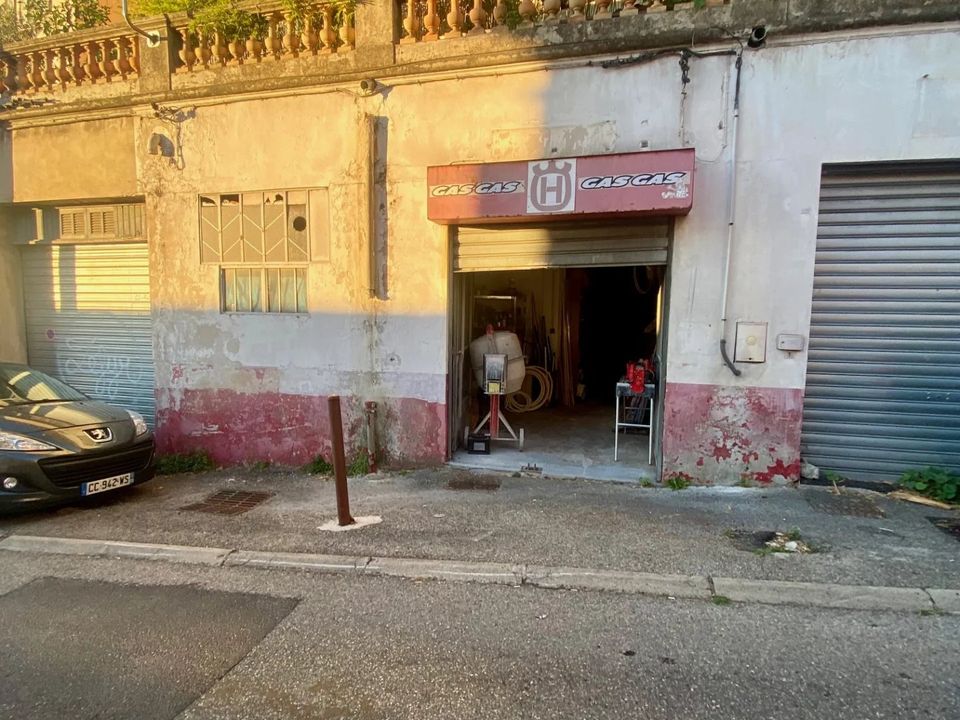 Erhvervsejendom i Grasse, Alpes-Maritimes - foto 1
