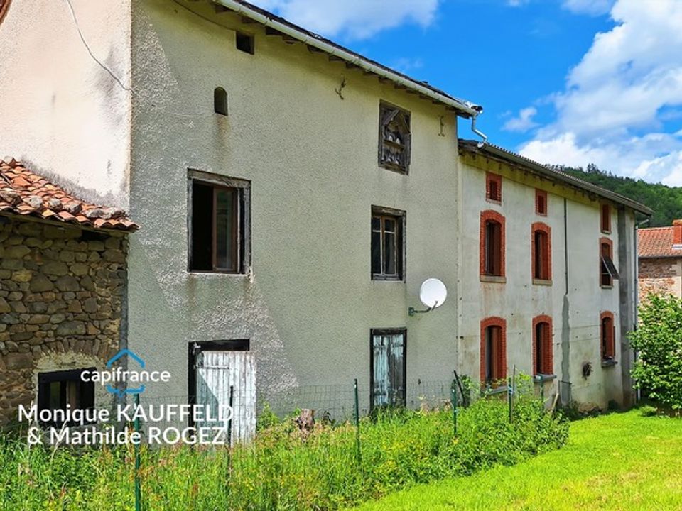 Villa i Saint-Gervais-sous-Meymont, Puy-de-Dome - foto 1