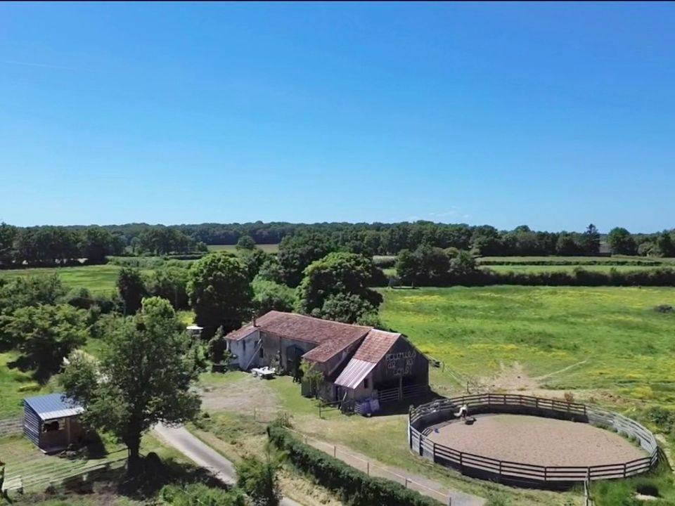 Landejendom i Nevers, Nievre - foto 1
