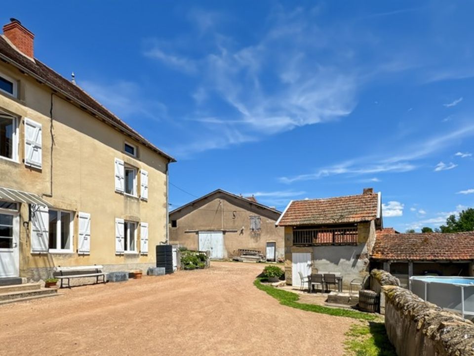 Landejendom i La Clayette, Saone-et-Loire - foto 3