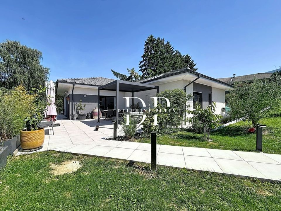 Villa i Cranves-Sales, Haute-Savoie - foto 1