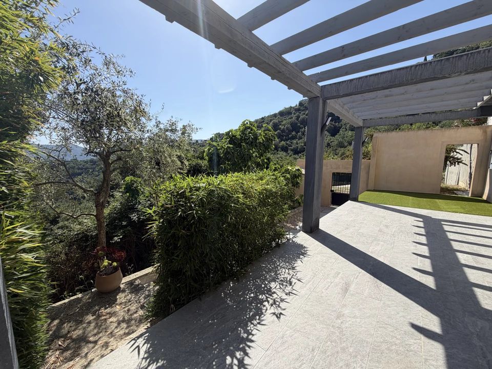 Villa a Berre-les-Alpes, Alpes-Maritimes - foto 2