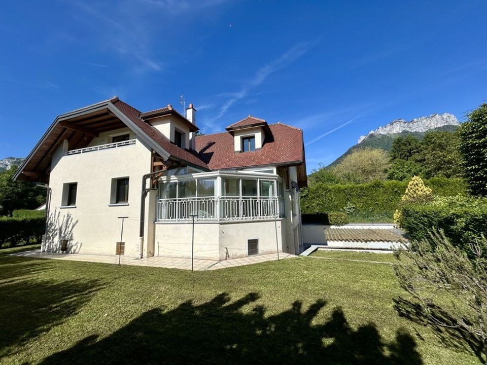 Villa i Menthon-Saint-Bernard, Haute-Savoie - foto 2