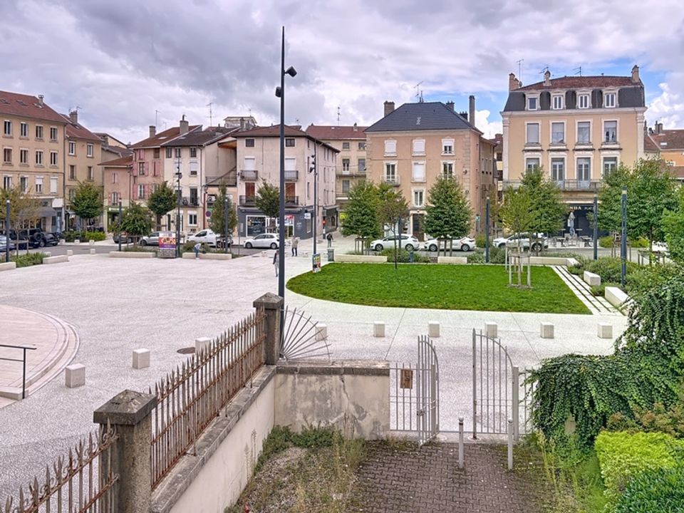 Lejlighed i Bourgoin-Jallieu, Isere - foto 1
