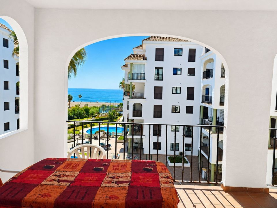 Villa i La Duquesa, Malaga - foto 1