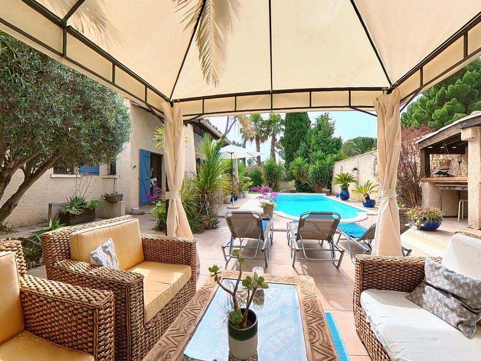 Villa i Nézignan-l'Évêque, Herault - foto 1