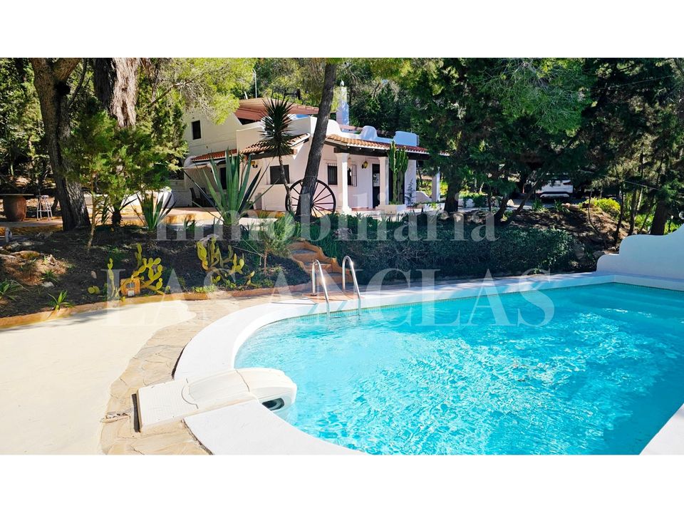 Villa i Santa Eulalia Del Rio, Ibiza - foto 1