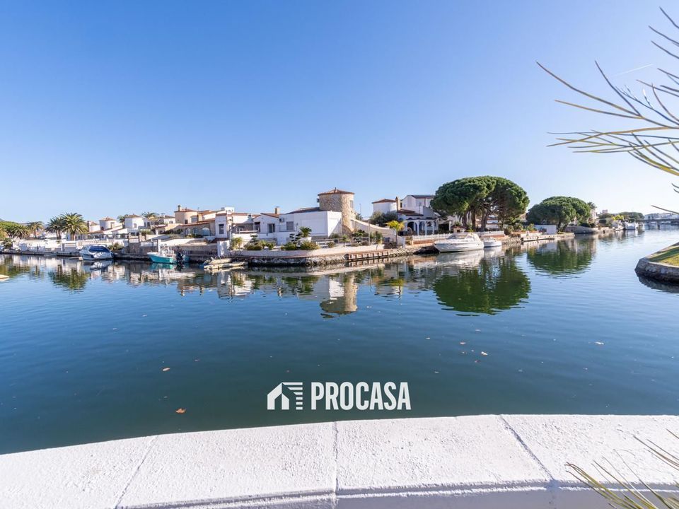 Villa i Empuriabrava, Gerona - foto 2