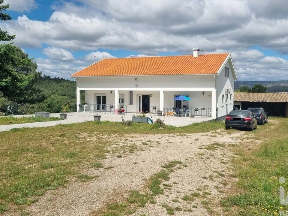 Byhus i Celorico da Beira, Guarda - foto 1
