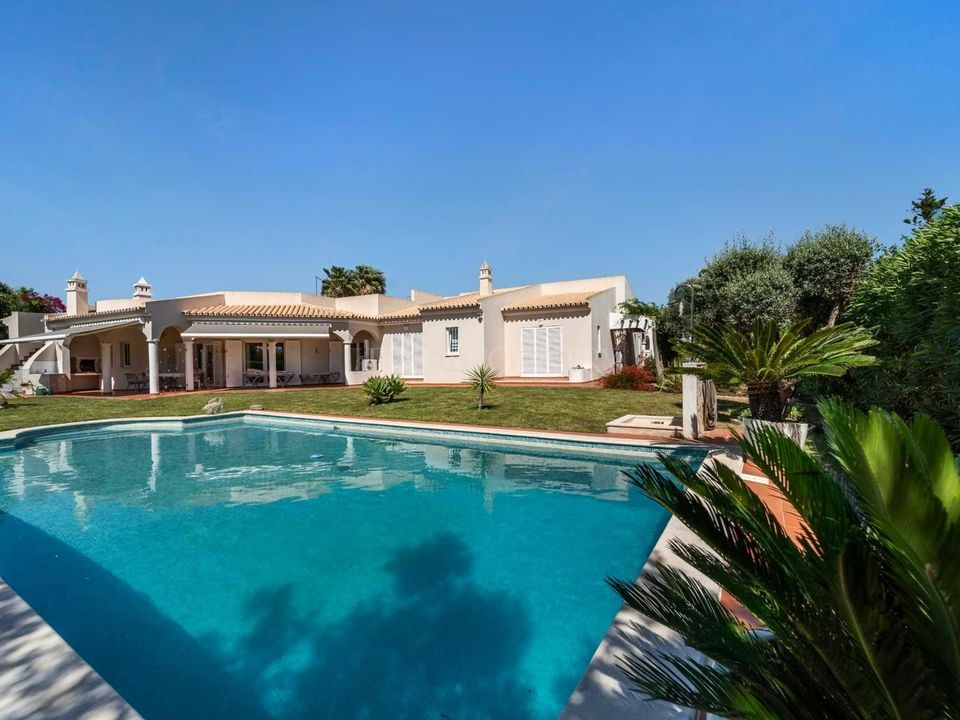 Villa i Quarteira, Faro - foto 1
