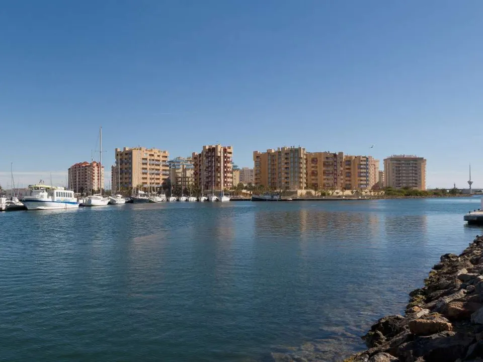 Lejlighed i La Manga Del Mar Menor, Murcia - foto 2