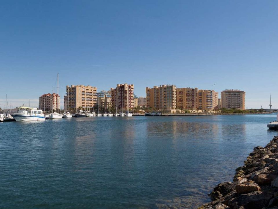 Lejlighed i La Manga Del Mar Menor, Murcia - foto 2