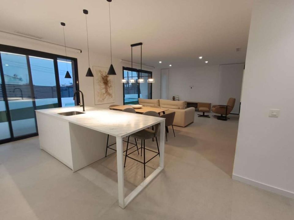 Villa - Ciudad Quesada, Alicante - photo 2
