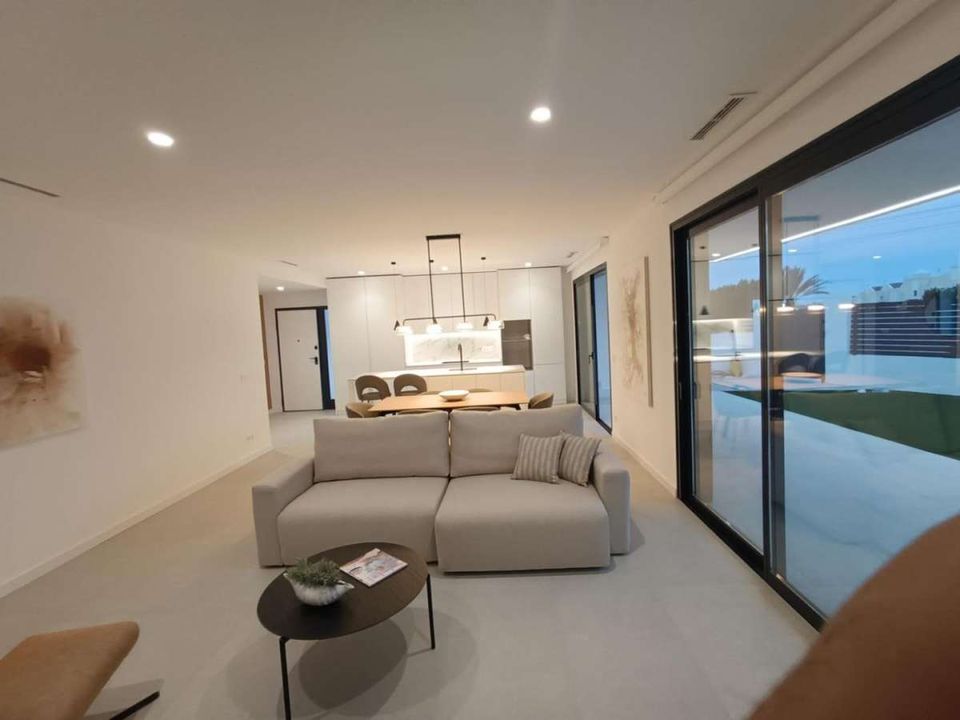 Villa - Ciudad Quesada, Alicante - photo 5