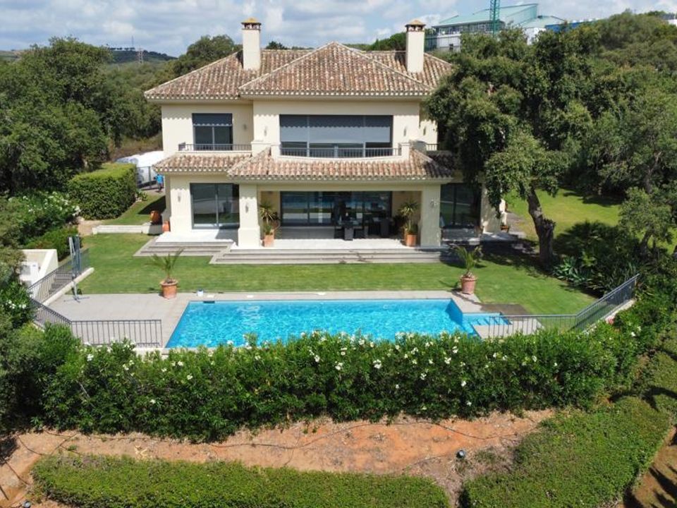 Villa in San Roque, Cadiz - foto 1