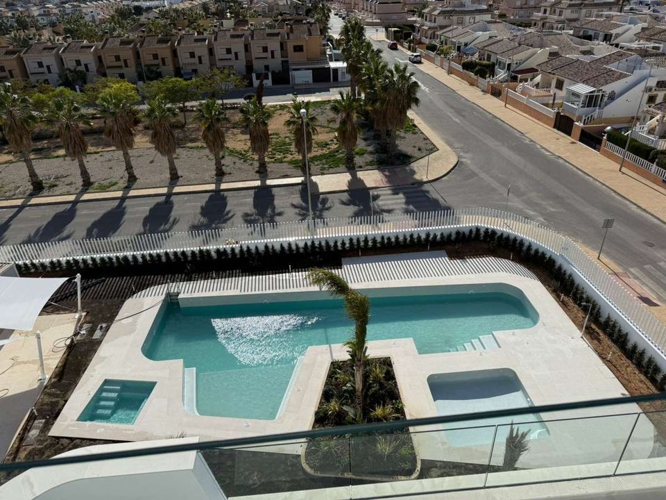 Apartament a Cabo Roig, Alicante - foto 1