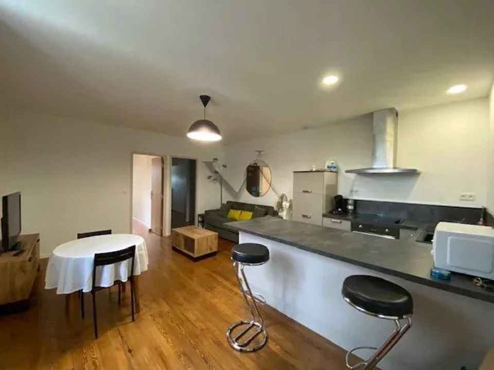Apartment in Montelimar, Drome - photo 2
