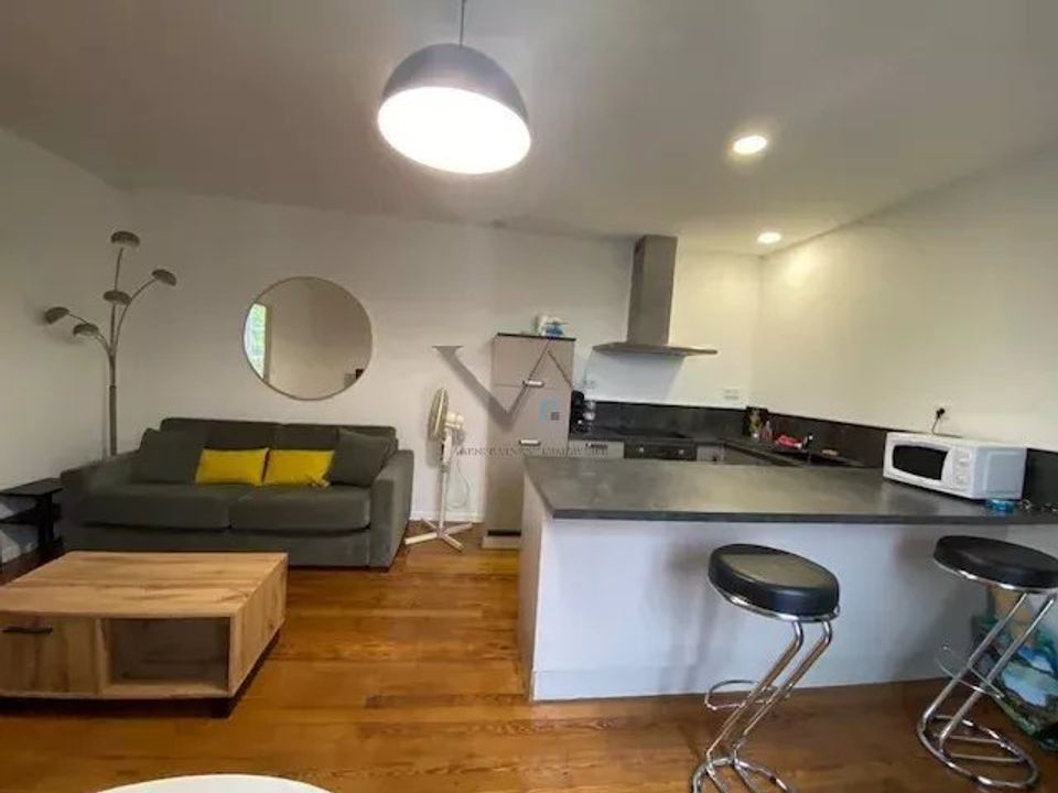 Apartment in Montelimar, Drome - photo 3