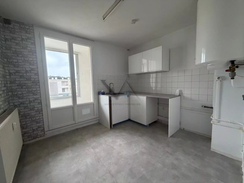 Apartment in Montelimar, Drome - photo 1