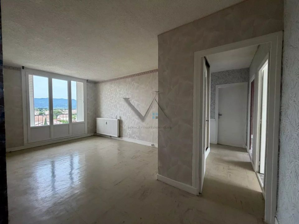 Apartment in Montelimar, Drome - photo 2