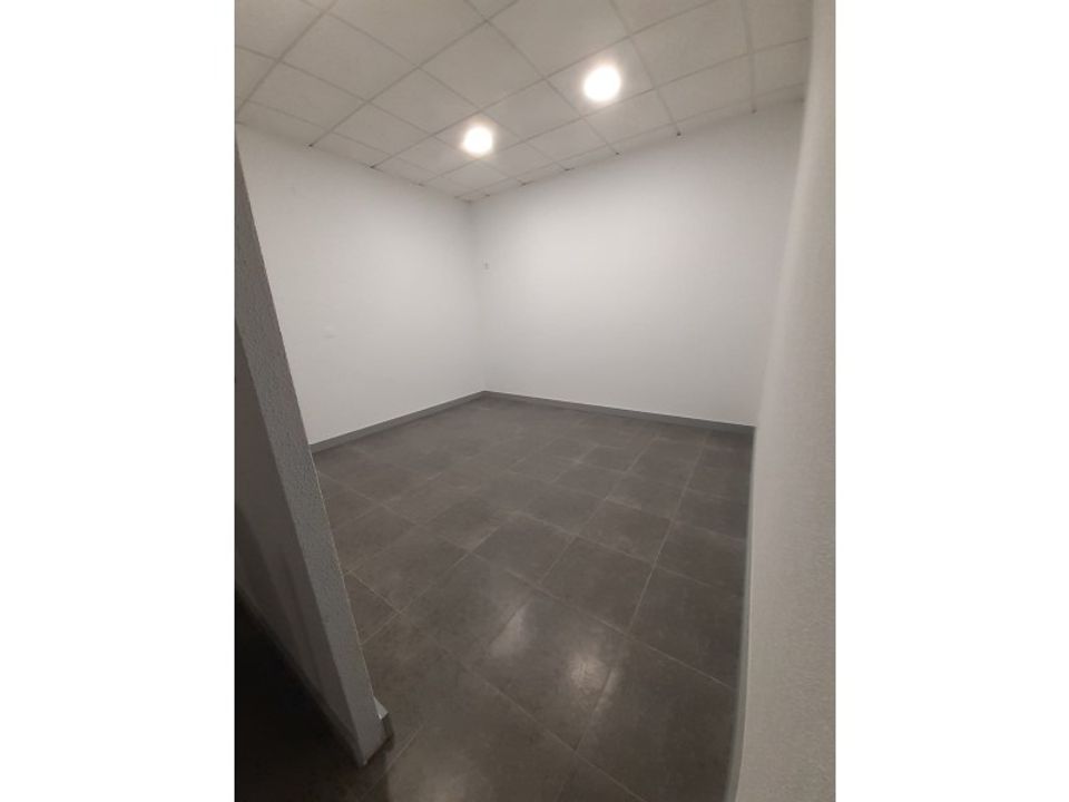 Commercial property in Rio de Mouro-Estacao, Lisbon - photo 4