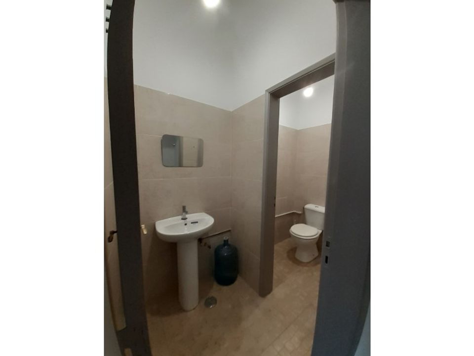 Commercial property in Rio de Mouro-Estacao, Lisbon - photo 5