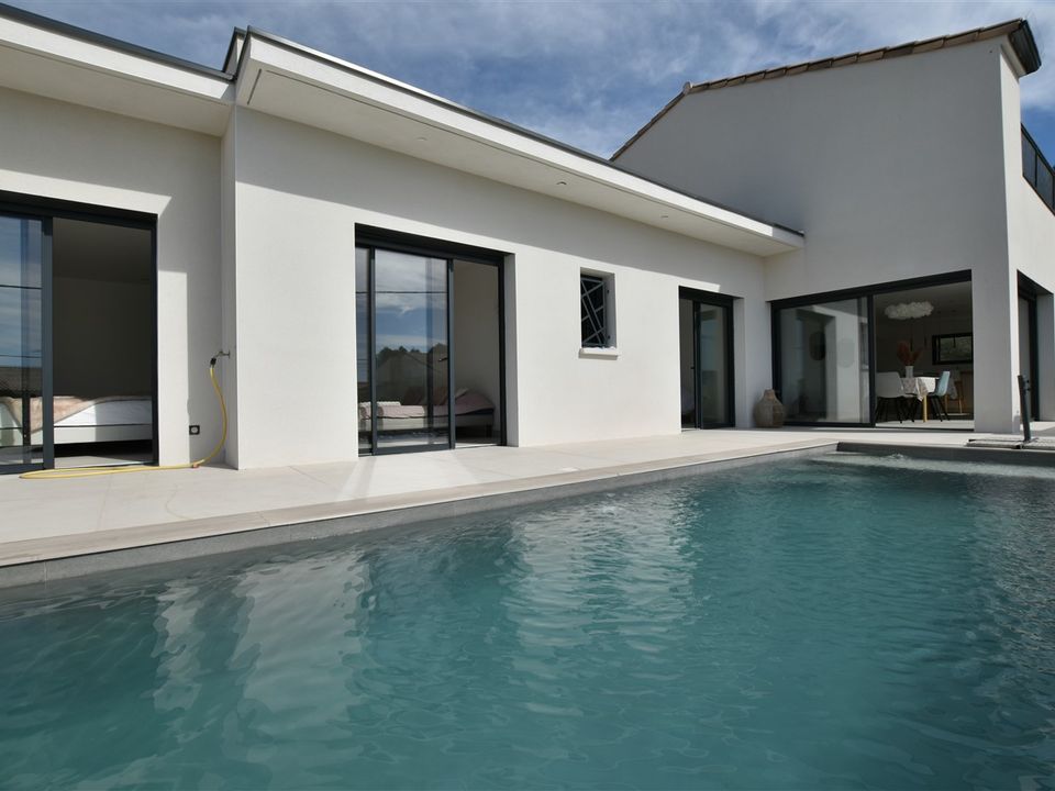 Villa i Saint-Dionisy, Gard - bilde 1