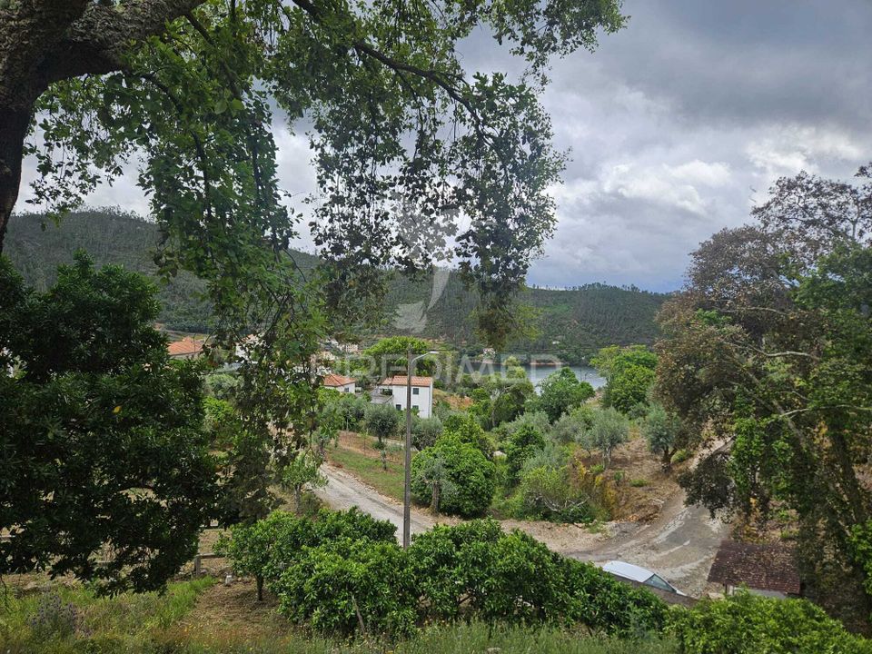 Helårsgrund i Ferreira do Zezere, Santarem - foto 1