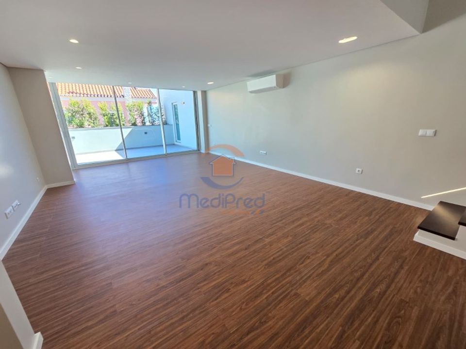 Villa en Odivelas, Lisbon - foto 1