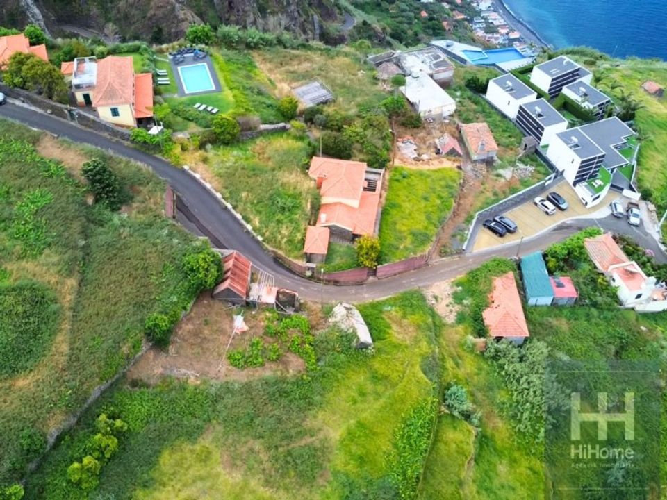 Helårsgrund i Calheta, Madeira - foto 1
