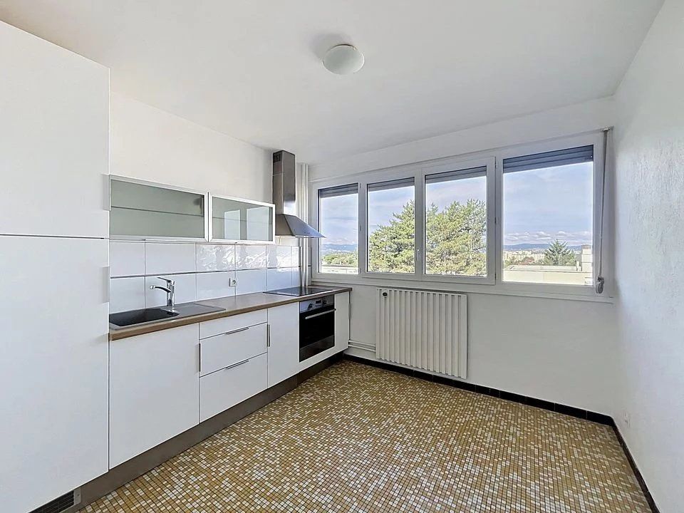 Lejlighed i Sainte-Foy-les-Lyon, Rhone - foto 2