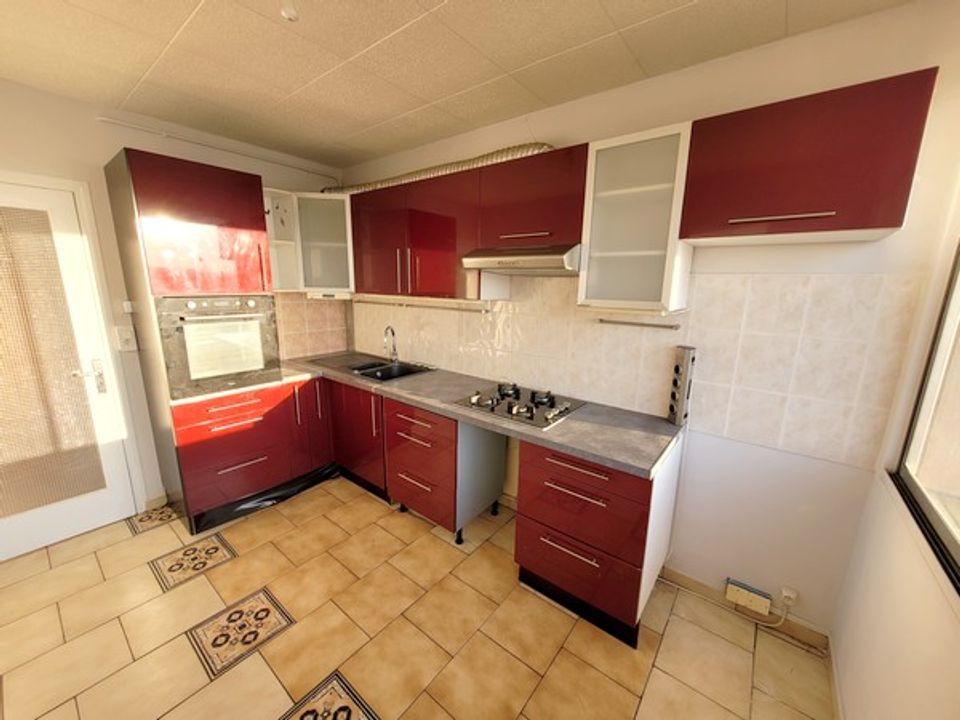 Apartment in Clermont-Ferrand, Puy-de-Dome - photo 1
