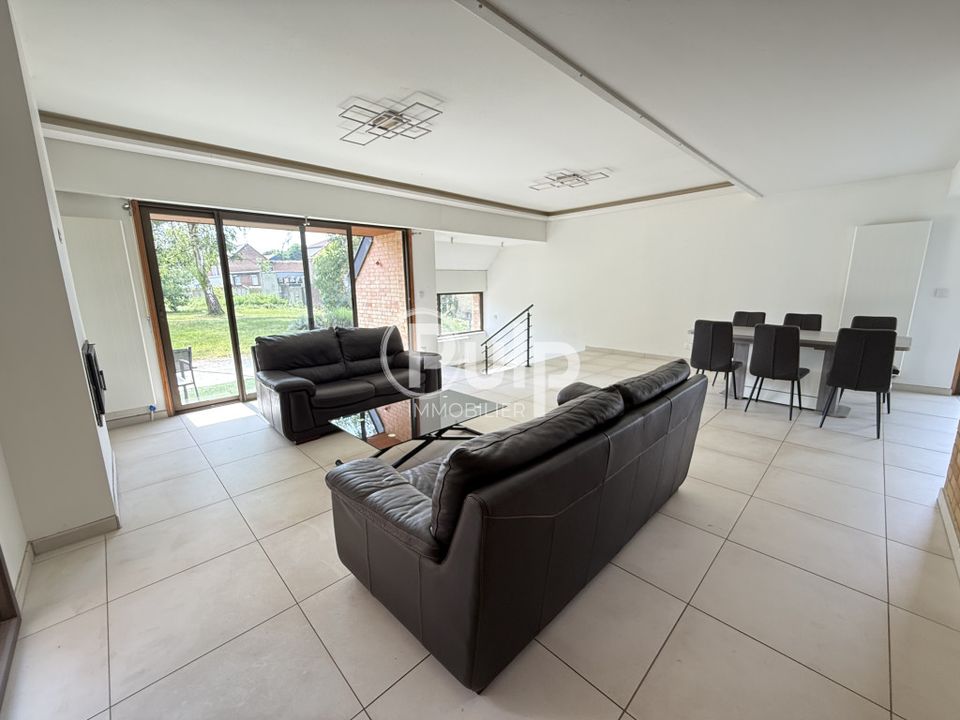 Bungalow i Hénin-Beaumont, Pas-de-Calais - foto 2