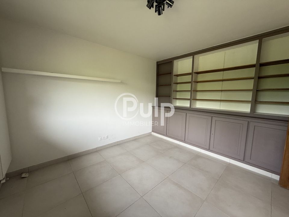 Bungalow i Hénin-Beaumont, Pas-de-Calais - foto 5