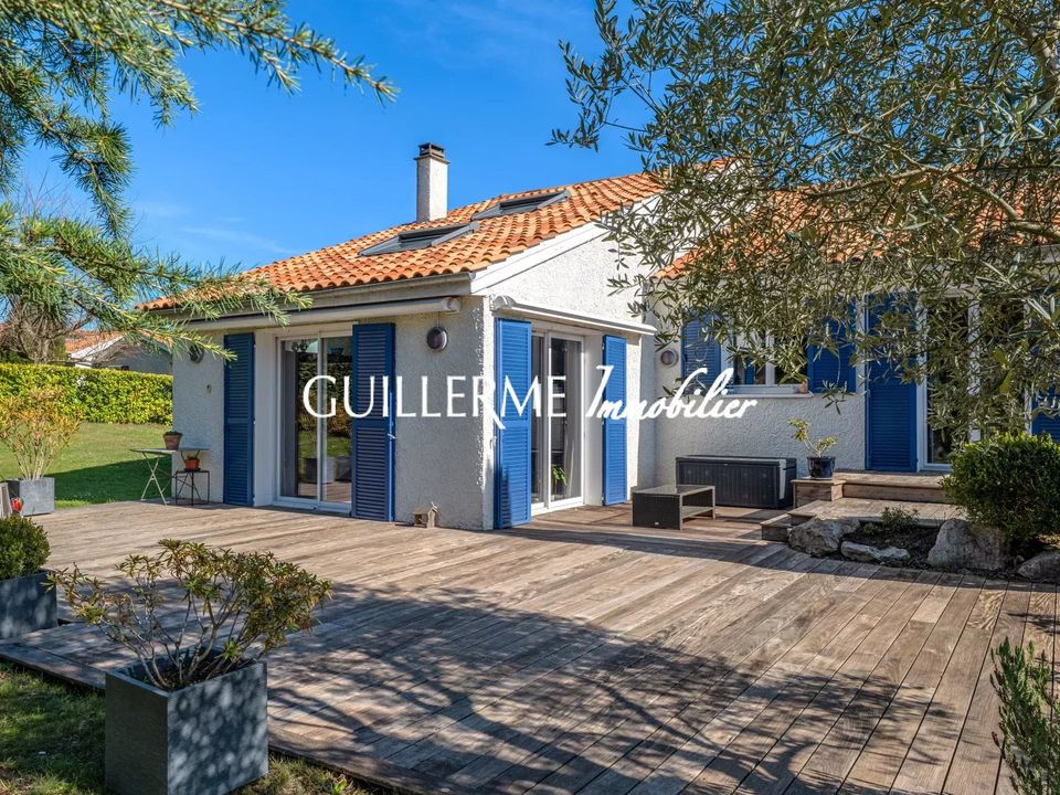 Villa i La Tour-de-Salvagny, Rhone - foto 1