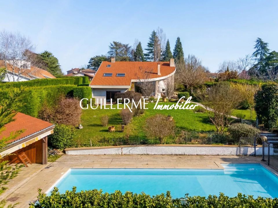 Villa i Dardilly, Rhone - foto 1