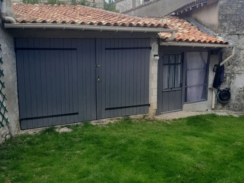 Villa i Saint-Amant-de-Boixe, Charente - foto 4