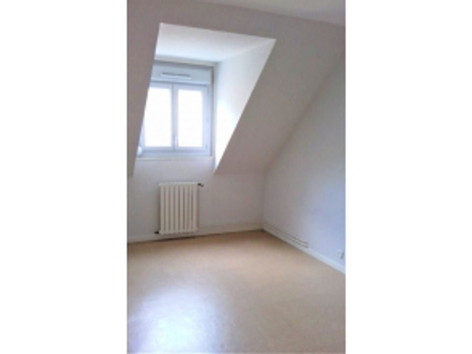 Apartment in Autun, Saone-et-Loire - photo 3