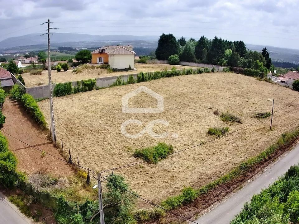 Helårsgrund i Carvalhal, Leiria - foto 1