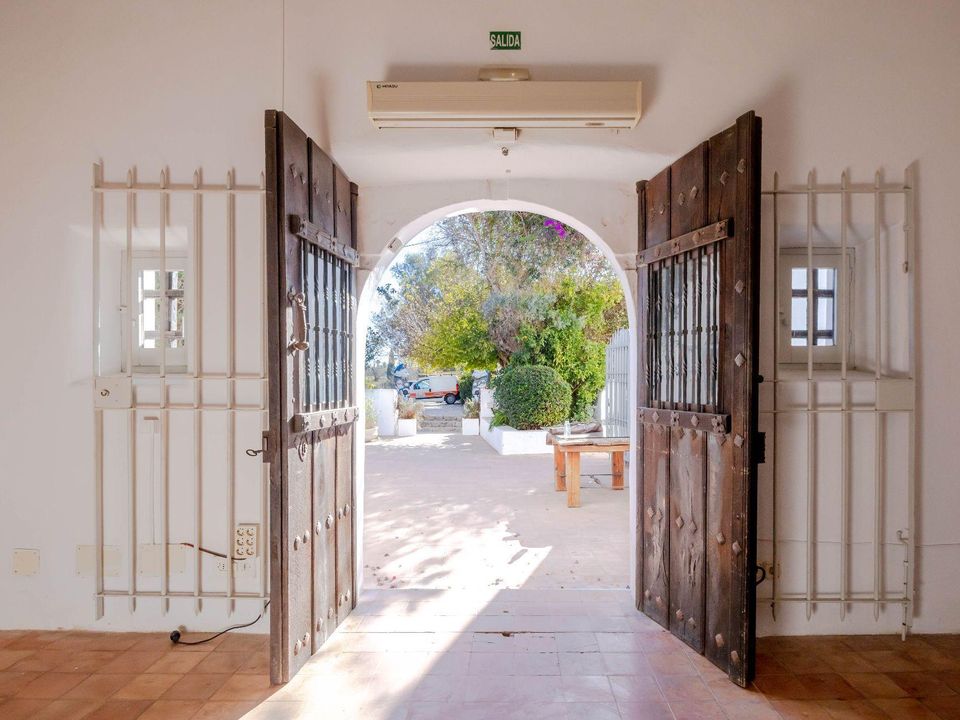 L'establiment comercial a Santa Eulalia Del Rio, Ibiza - foto 4