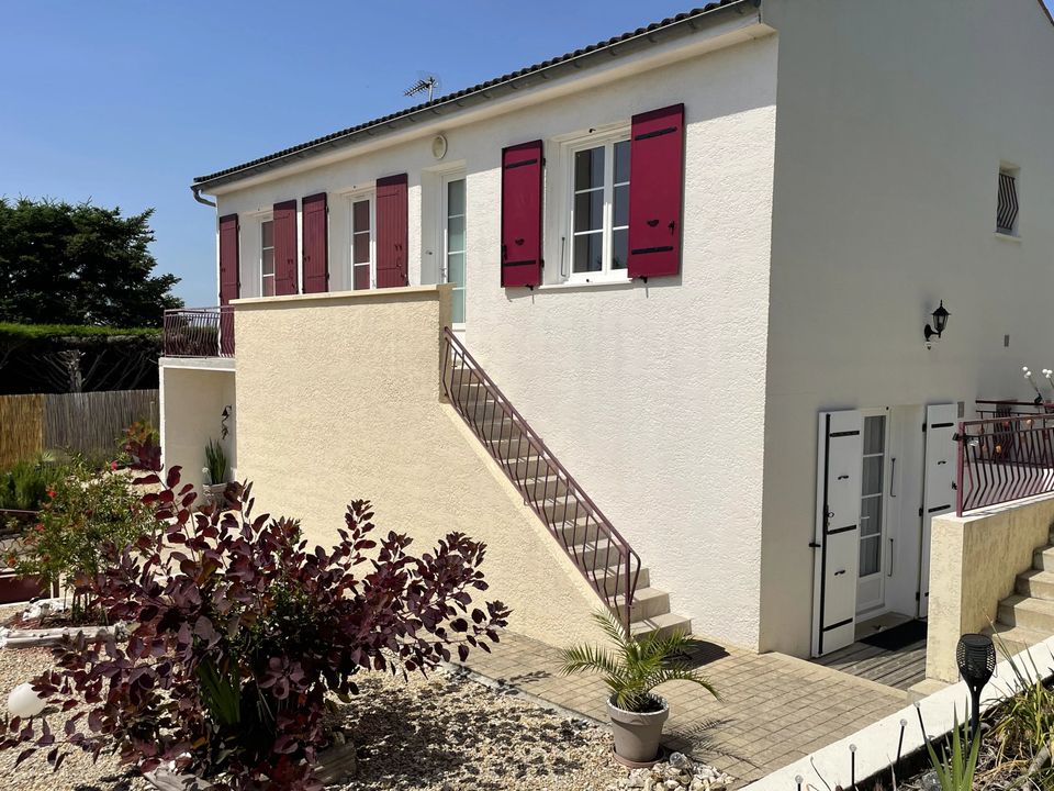 Villa i Saintes, Charente-Maritime - foto 1