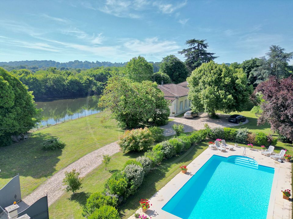 Villa i Saint-Seurin-De-Prats, Dordogne - foto 1