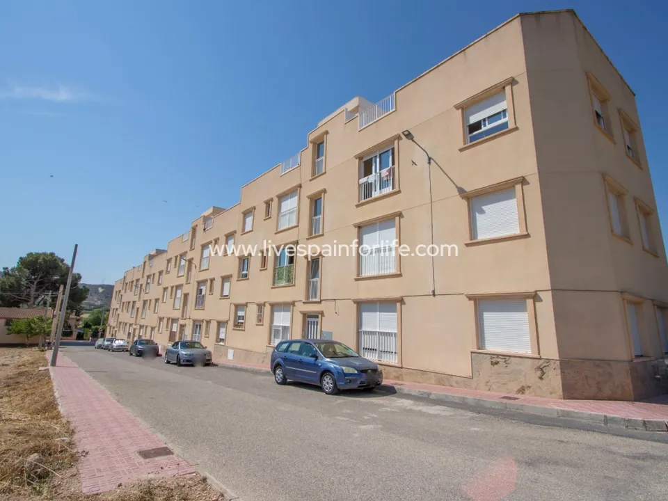 Lejlighed i Hondon De Las Nieves, Alicante - foto 1