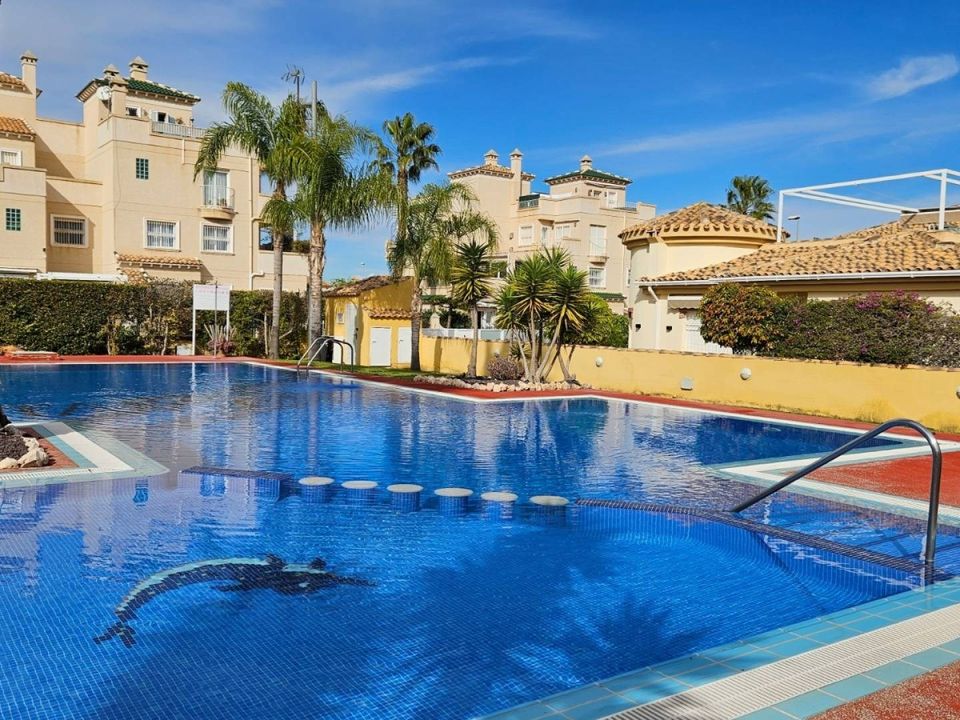 Lejlighed i Villamartin, Alicante - foto 2