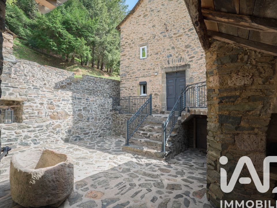 Landejendom i Ayssènes, Aveyron - foto 1