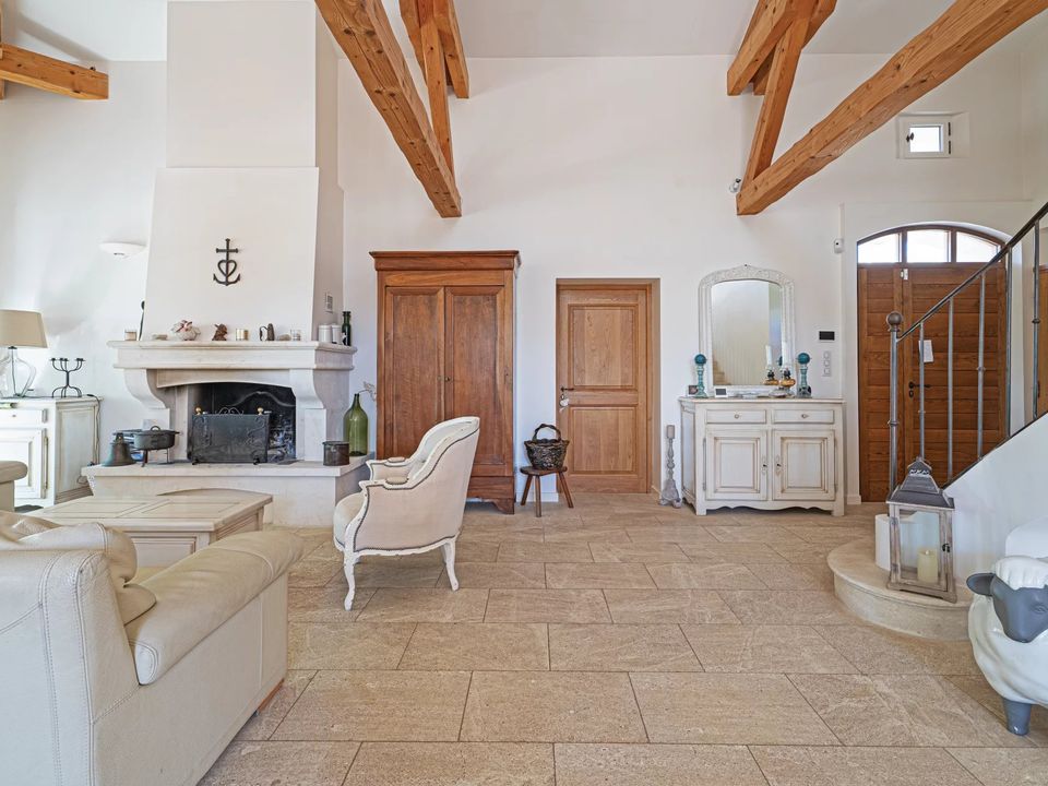 Villa i Aubagne en Provence, Bouches-du-Rhone - foto 4
